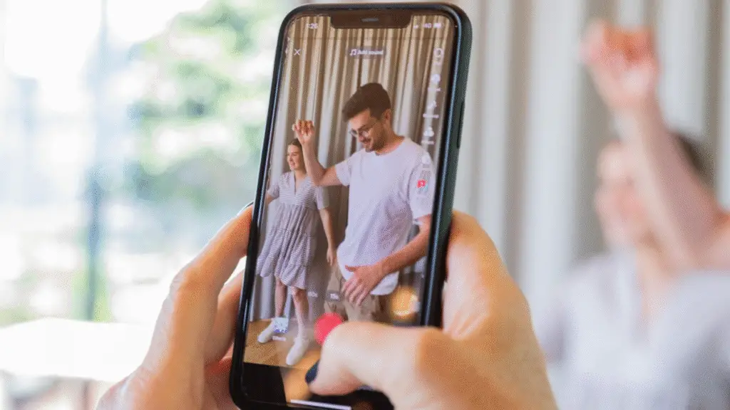 Pause A Video On Instagram
