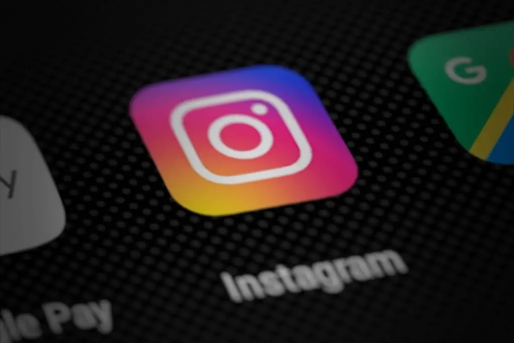 How I Finally Stopped My Instagram From Showing Up Everywhere